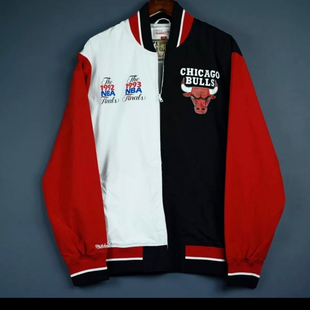Chicago Bulls B2B Split Championship Jacket